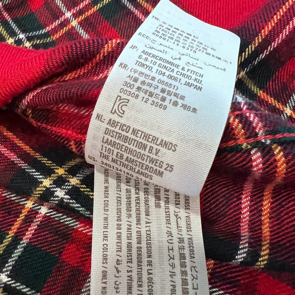 Hollister Womens Red Black Plaid Boyfriend Fit Flannel Button Down Shirt Small - Picture 4 of 9